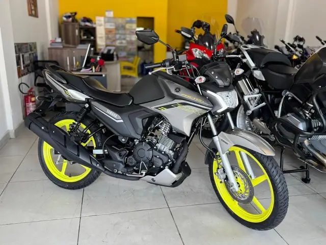 Moto Yamaha YBR 150 Factor 2025 DX