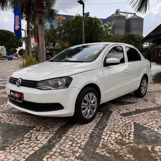 Carro Volkswagen Voyage 2016 1.0 TEC Trendline (Flex)