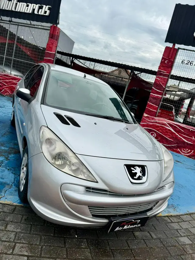 Carro Peugeot 207 2013 Hatch XR 1.4 8V (flex) 2p