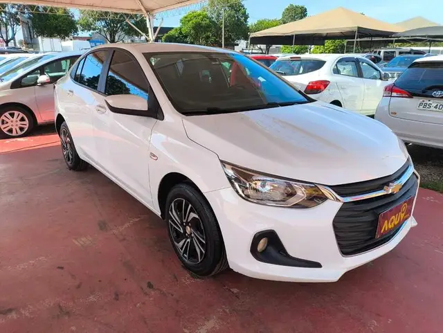 Carro Chevrolet Onix Plus 2025 LT 1.0