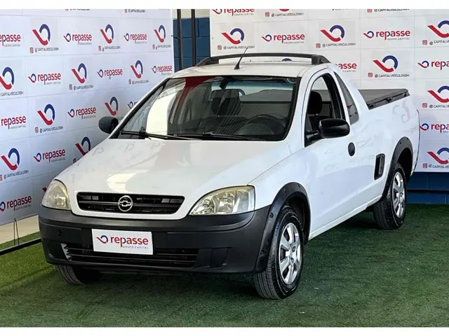 Carro Chevrolet Montana 2005 Conquest 1.8 (Flex)