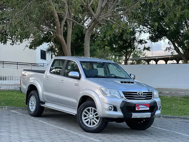 Carro Toyota Hilux Cabine Dupla 2014 Hilux 3.0 TDI 4x4 CD SRV (Aut)