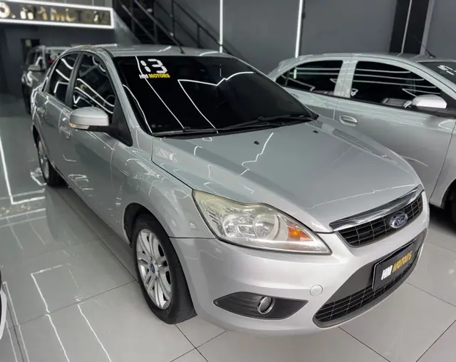 Carro Ford Focus Sedan 2013 GLX 2.0 16V (Flex)