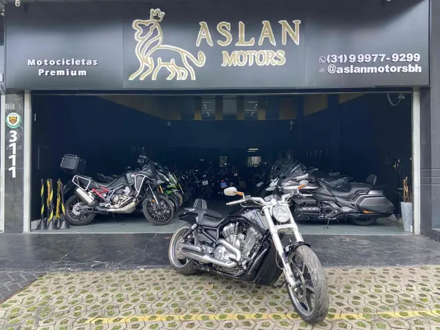 Moto Harley-Davidson V Rod Custom 2013 1250cc MUSCLE VRSCF