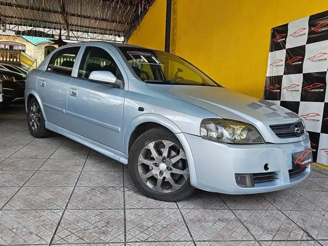 Carro Chevrolet Astra Sedan 2011 Advantage 2.0 (Flex)