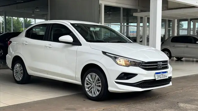 Carro Fiat Cronos 2023 Drive 1.3 (Flex) MT