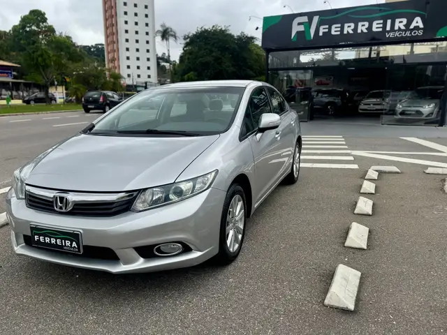 Carro Honda Civic 2014 New  LXR 2.0 i-VTEC (Aut) (Flex)