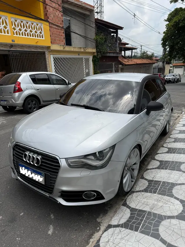 Carro Audi A1 2011 1.4 TFSI Attraction S Tronic