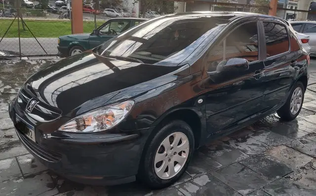 Carro Peugeot 307 2006 Hatch. Feline 2.0 16V (nova série)