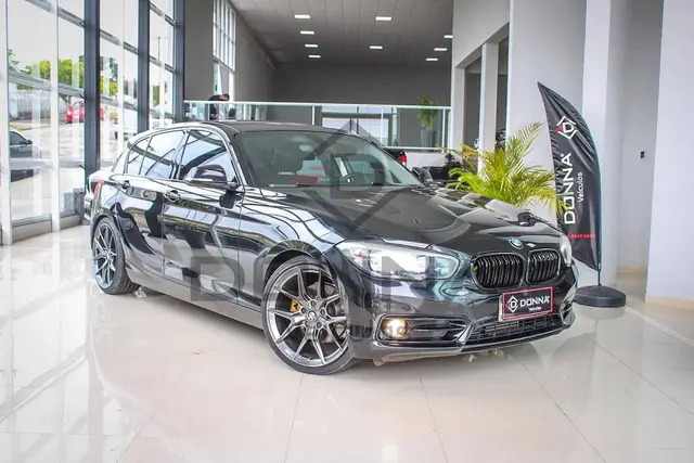 Carro BMW 120i 2016 120i Sport ActiveFlex