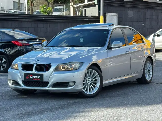 Carro BMW 320i 2011 320i Top 2.0 16V