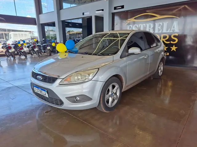 Carro Ford Focus Hatch 2013 1.6 16V Flex Aut. 5p