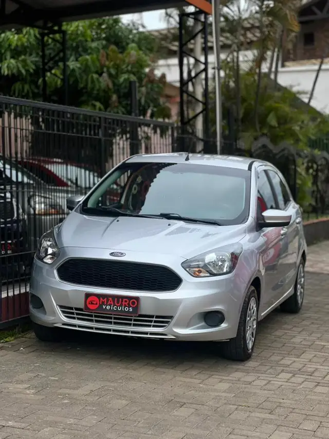 Carro Ford Ka Sedan 2017 SE Plus 1.0 (Flex)