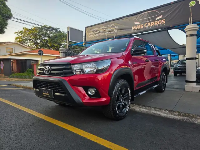 Carro Toyota Hilux Cabine Dupla 2018 Hilux 2.8 TDI SR CD Challenge 4x4 (Aut)