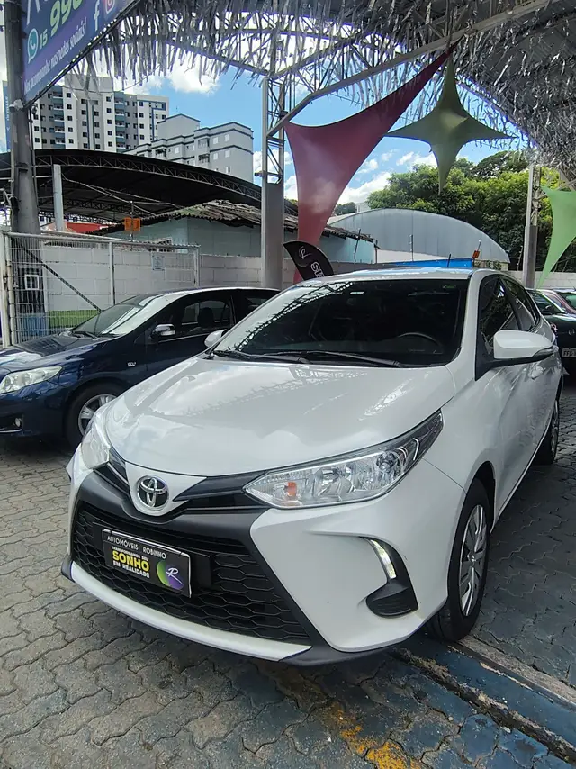 Carro Toyota Yaris Sedan 2023 XL 1.5 (Flex) (Aut)