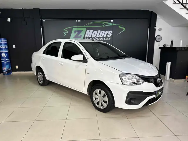Carro Toyota Etios Sedan 2019 X Plus 1.5 (Aut) (Flex)