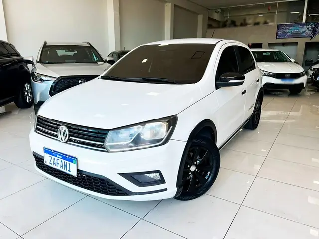 Carro Volkswagen Gol 2017 1.0 MPI Track (Flex)