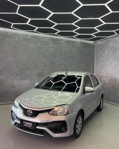 Carro Toyota Etios Sedan 2018 X 1.5 (Aut) (Flex)