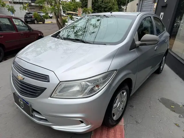 Carro Chevrolet Onix 2017 1.0 Joy SPE/4