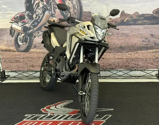 Moto Honda XRE Sahara 300 2025 Adventure