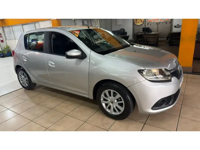 Carro Renault Sandero 2016 Dynamique 1.6 8V (Flex)
