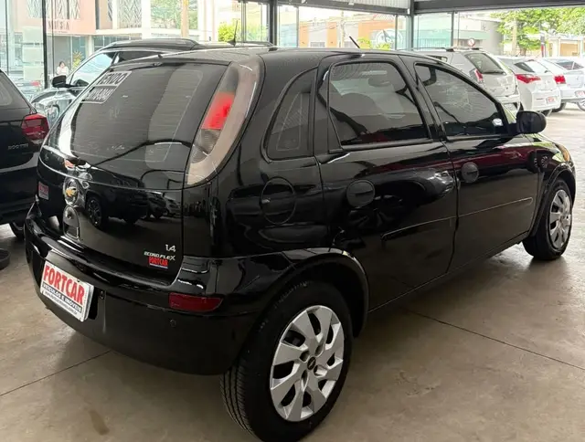 Carro Chevrolet Corsa Hatch 2012 Maxx 1.4 (Flex)