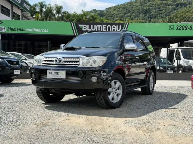Carro Toyota Hilux SW4 2009 SRV 4x4 3.0 Turbo