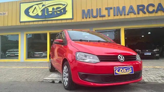 Carro Volkswagen Fox 2014 1.0 TEC (Flex) 4p