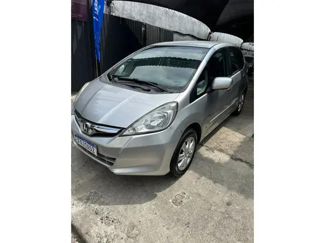 Carro Honda Fit 2013 LX 1.4 (flex)