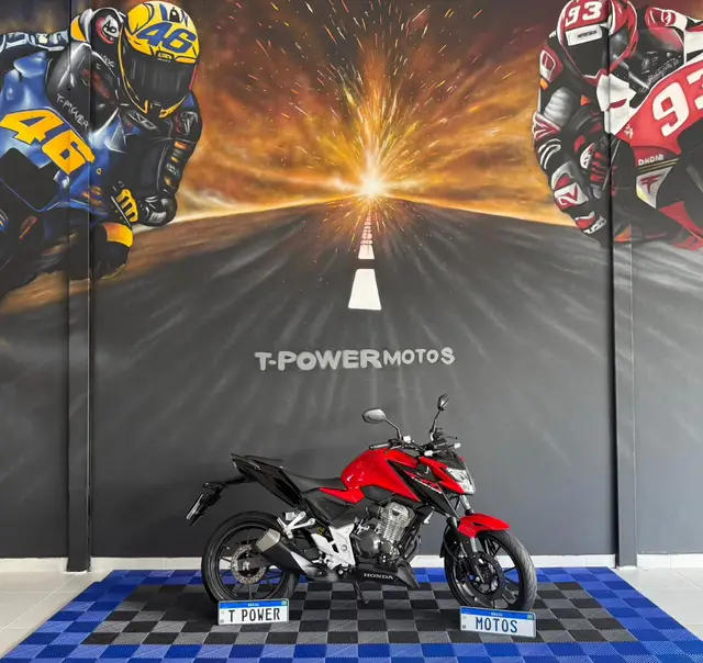 Moto Honda CB 300F Twister 2023 (ABS)