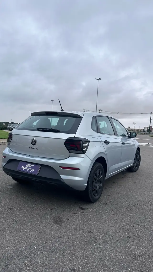Carro Volkswagen Polo 2025 Track 1.0 Flex 12V 5p