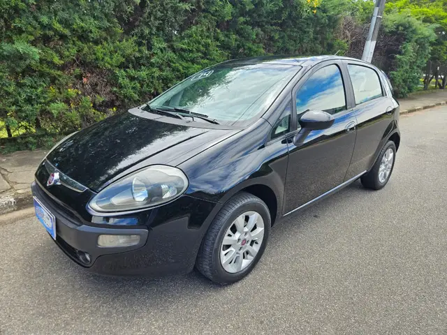 Carro Fiat Punto 2014 Attractive 1.4 (Flex)