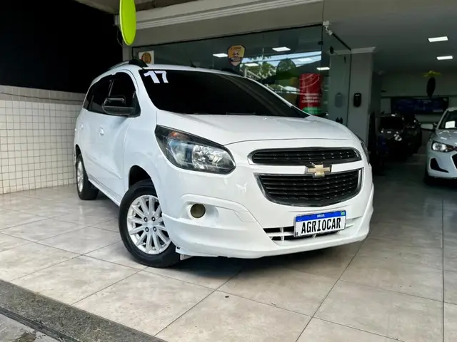 Carro Chevrolet Spin 2017 Advantage 5S 1.8 (Flex) (Aut)