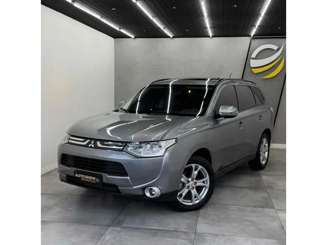 Carro Mitsubishi Outlander 2015 2.0 16V CVT