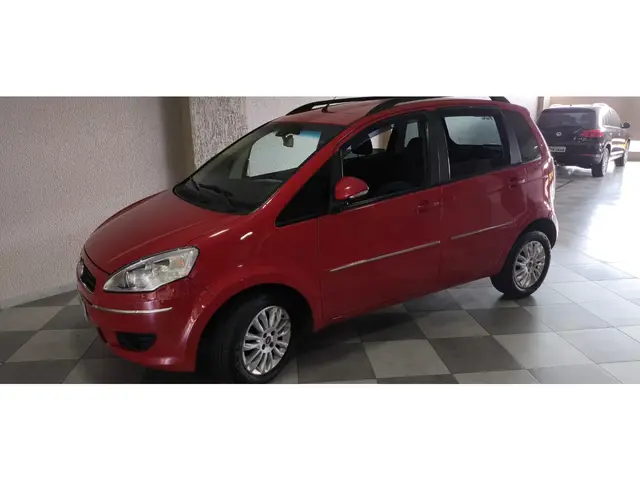 Carro Fiat Idea 2013 Essence 1.6 16V E.TorQ (Flex)
