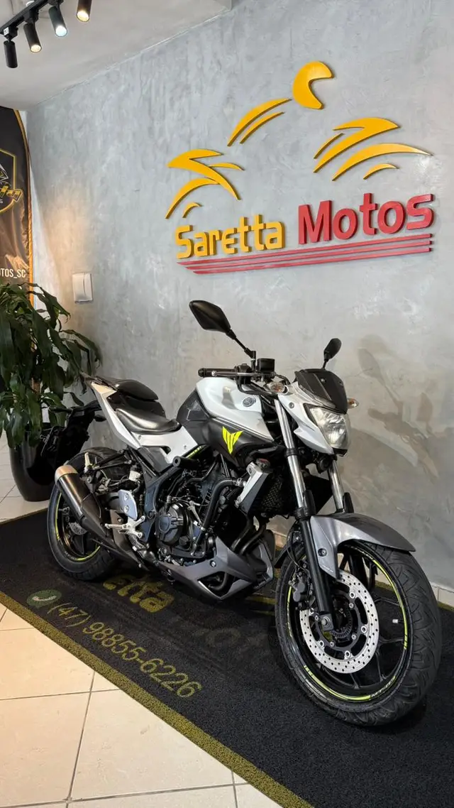 Moto Yamaha MT-03 2018 STD