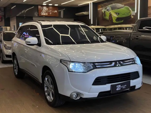 Carro Mitsubishi Outlander 2015 GT 4WD 3.0 V6 (Aut)