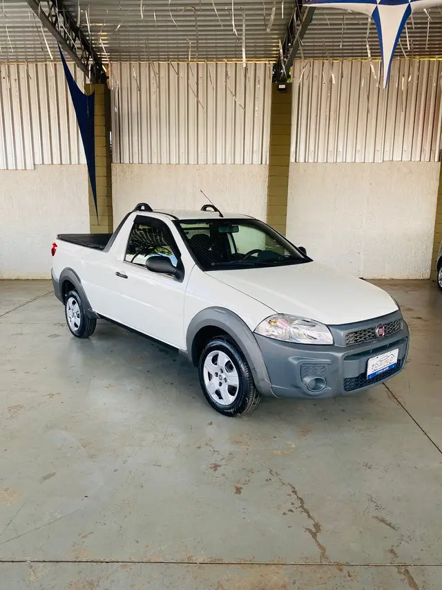 Carro Fiat Strada 2018 Hard Working 1.4 (Flex) (Cabine Simples)