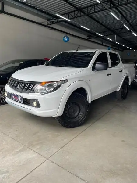 Carro Mitsubishi L200 2023 Triton GLS 2.4 Turbo