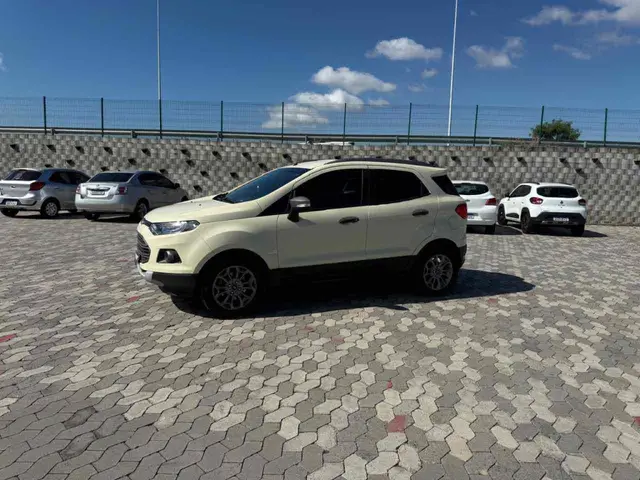 Carro Ford EcoSport 2016 Ecosport Freestyle Plus Powershift 1.6 (Flex)