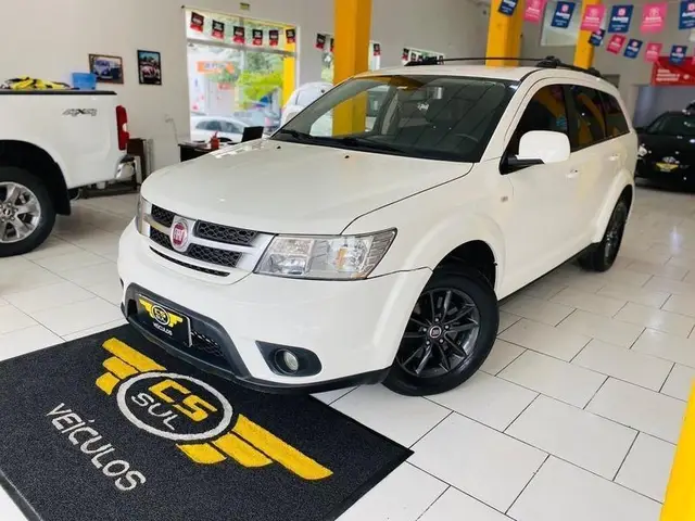 Carro Fiat Freemont 2014 2.4 16V Precision (Aut)