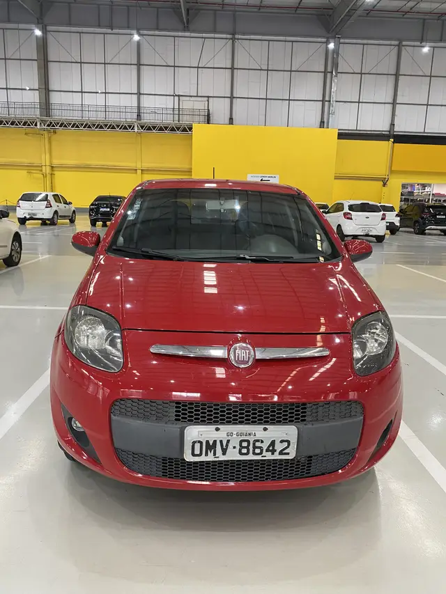 Carro Fiat Palio 2013 Attractive 1.0 8V (Flex)