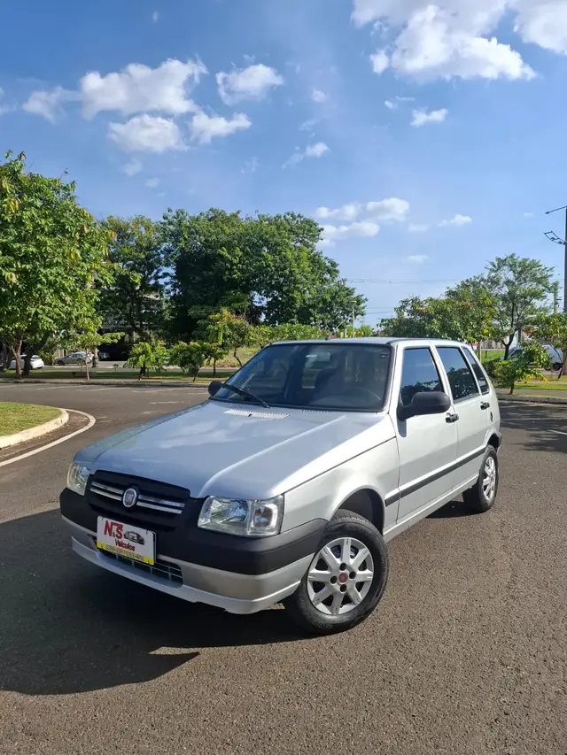 Carro Fiat Uno Mille 2013 Fire Economy 1.0 (Flex) 4p