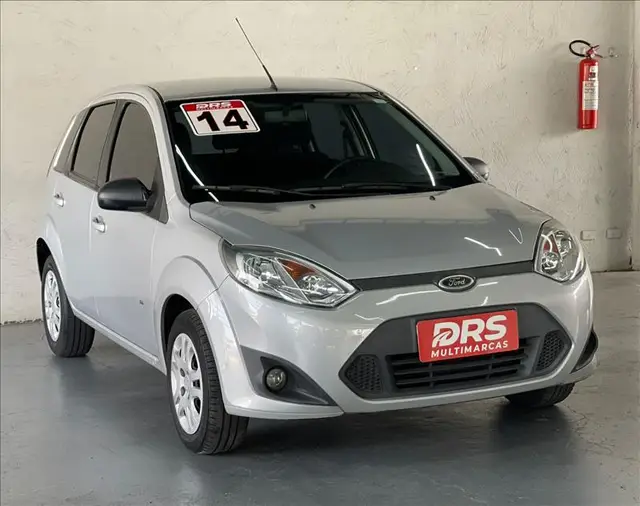 Carro Ford Fiesta Hatch 2014 SE 1.0 RoCam (Flex)