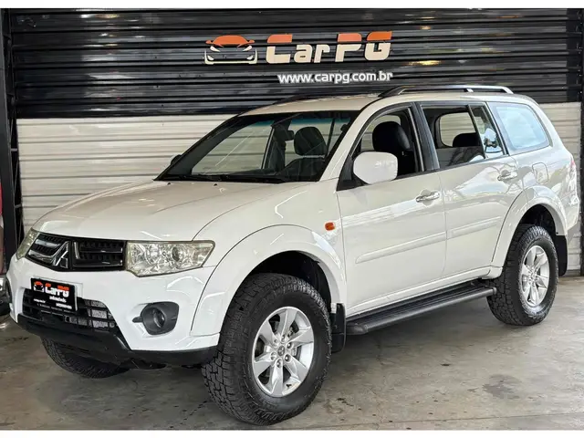 Carro Mitsubishi Pajero 2016 3.2 DI-D 4WD (Aut)
