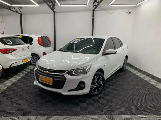 Carro Chevrolet Onix 2025 1.0