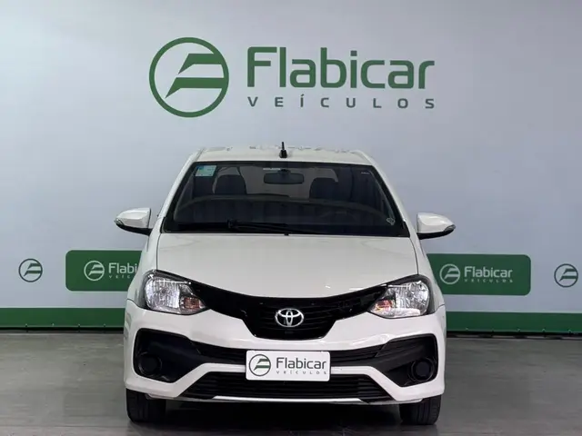 Carro Toyota Etios 2019 X Plus 1.5 (Flex)