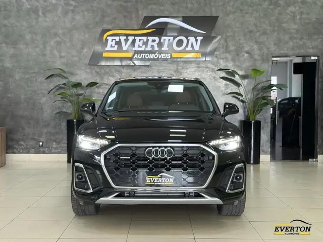 Carro Audi Q5 2023  Prestige 2.0 TFSI quattro S tronic (Aut)