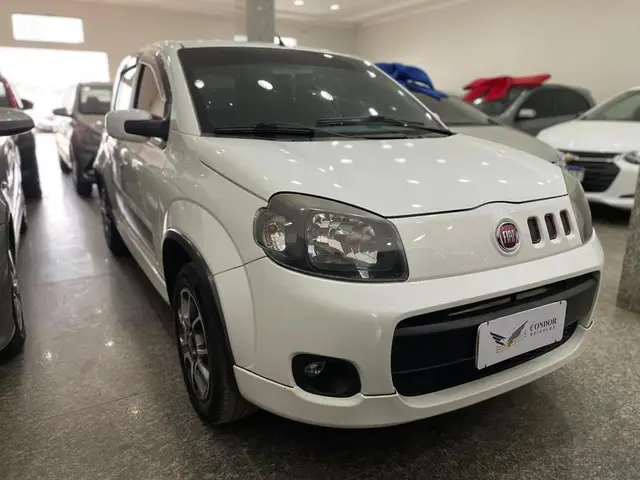 Carro Fiat Uno 2013 Sporting 1.4 8V (Flex) 4p