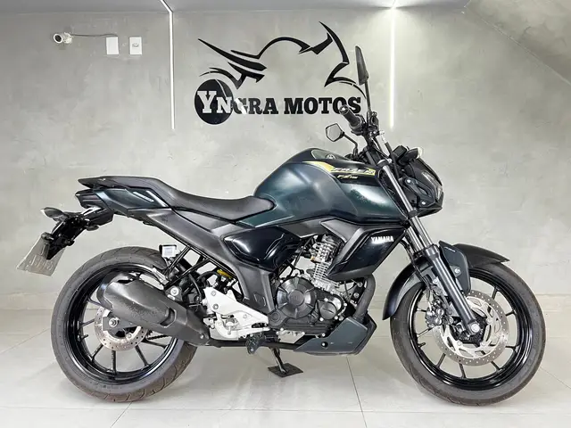 Moto Yamaha Fazer FZ15 2025 ABS